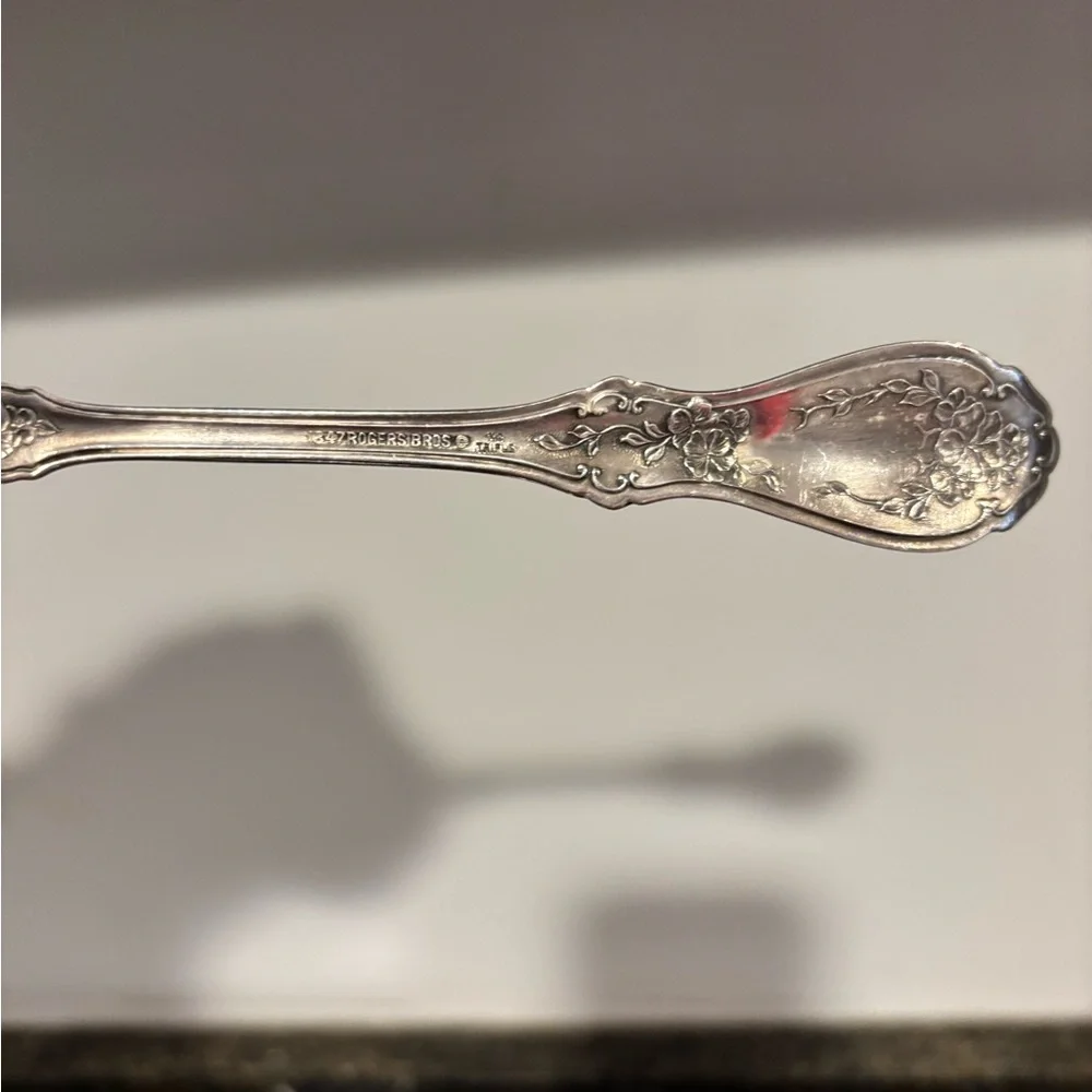 ROGER’S BROS 9” 1847 Triple Silverplated Serving Spoon